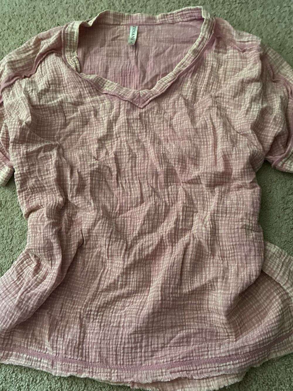 Zenana Outfitters Pink Crinkled V-Neck Short Sleeve Top
